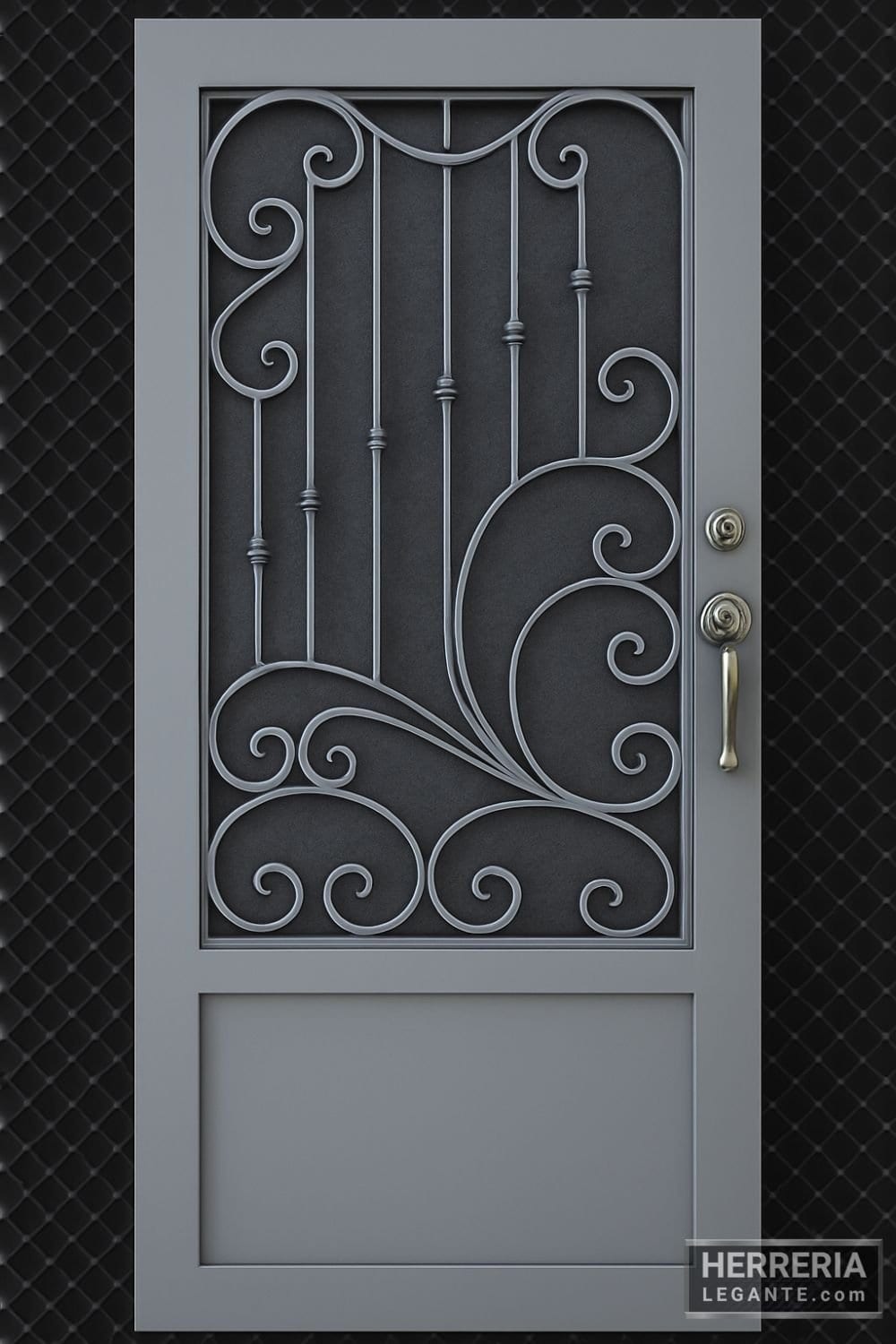 Puerta liviana de hierro forjado con diseño curvo y manija dorada sobre fondo negro de reja metálica