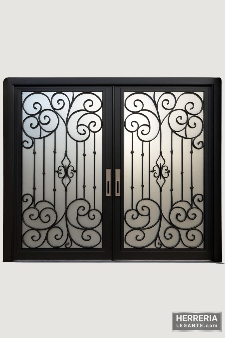 puerta exterior de herrería con vidrio esmerilado y diseño ornamental simétrico, en fachada de piedra beige con piso hexagonal