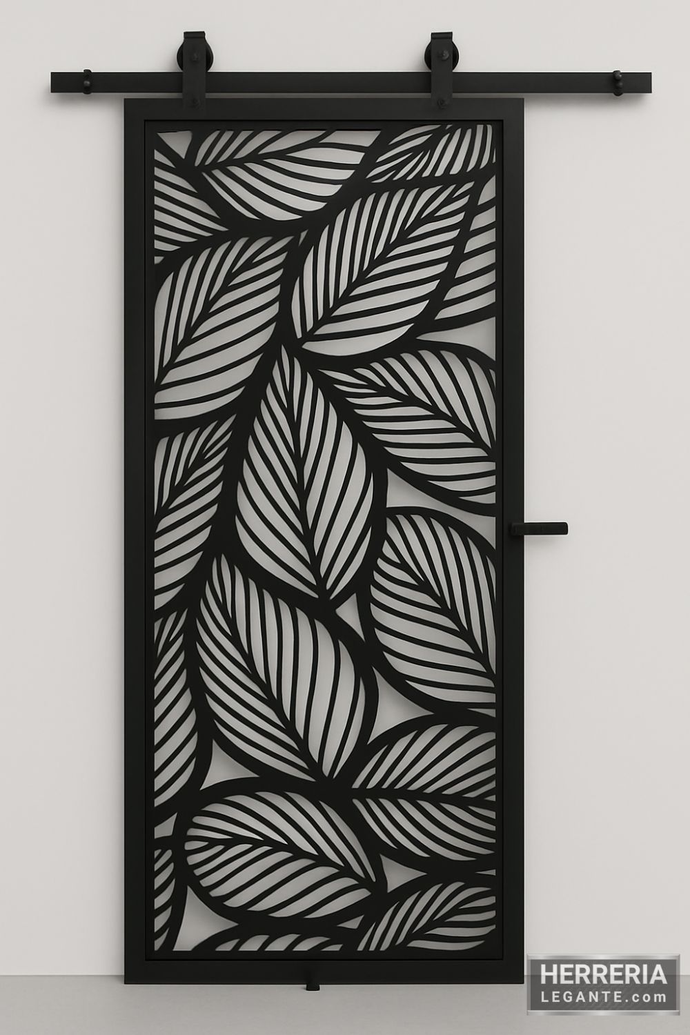 puerta de herrería corrediza con diseño calado de hojas en acabado negro mate, estilo decorativo